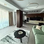 Aquaview Titanic Apartment