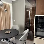 Aquaview Titanic Apartment