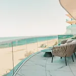 Aquaview Titanic Apartment