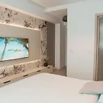 Aquaview Titanic Apartment *