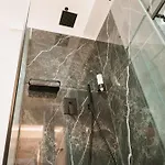 Aquaview Titanic Apartment *